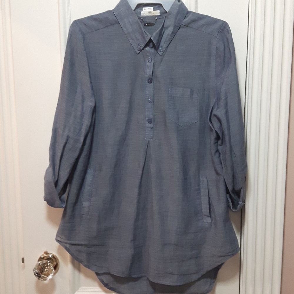 🛍 chambray button down shirt